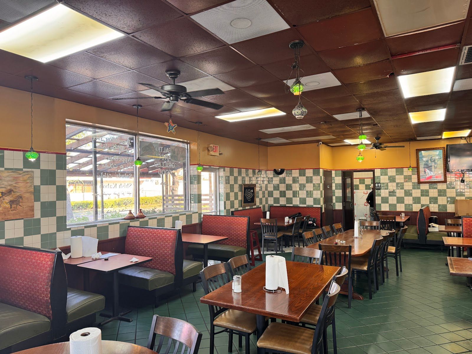 Al Aseel Grill and Cafe