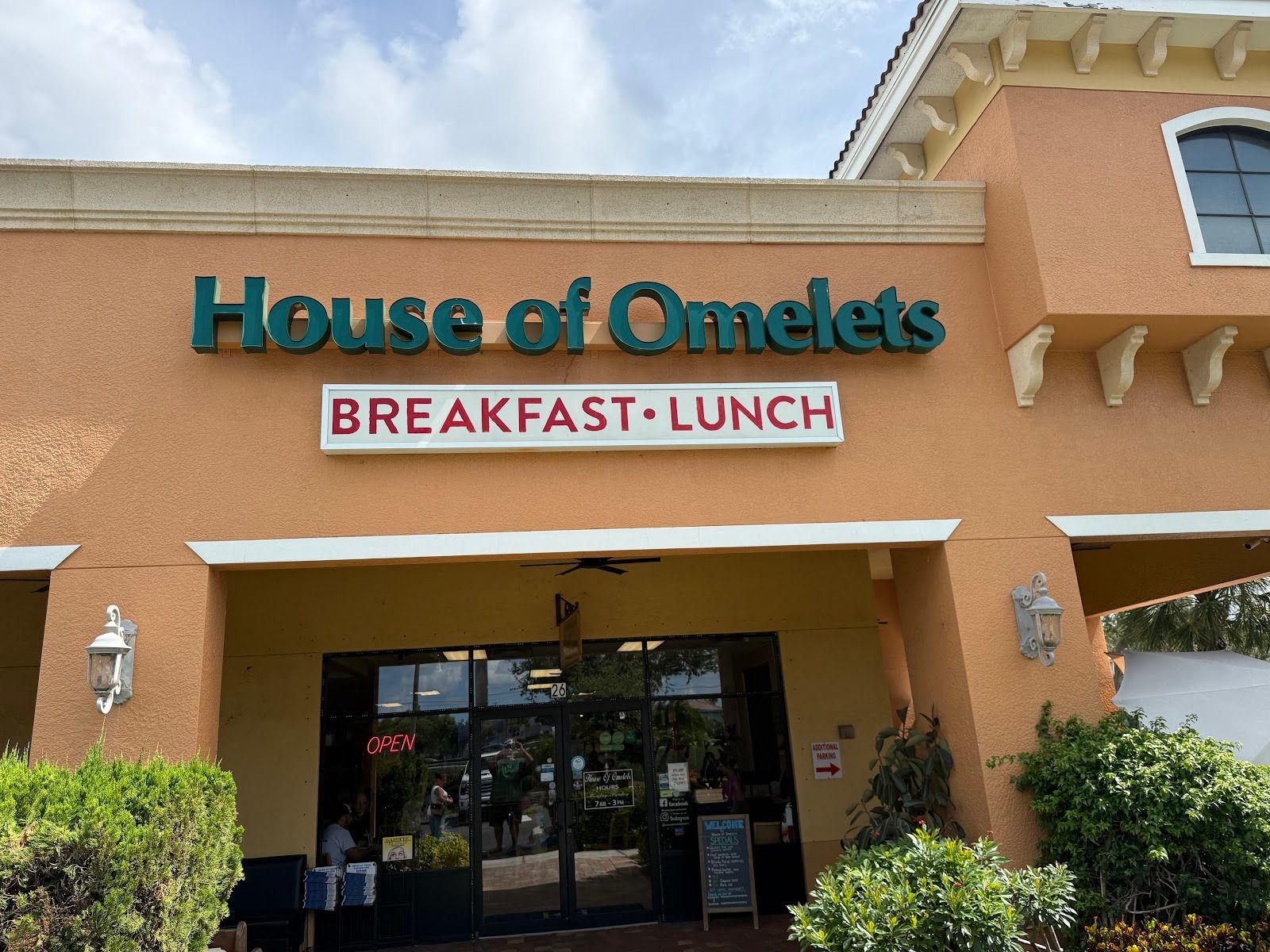 House of Omelets - Naples