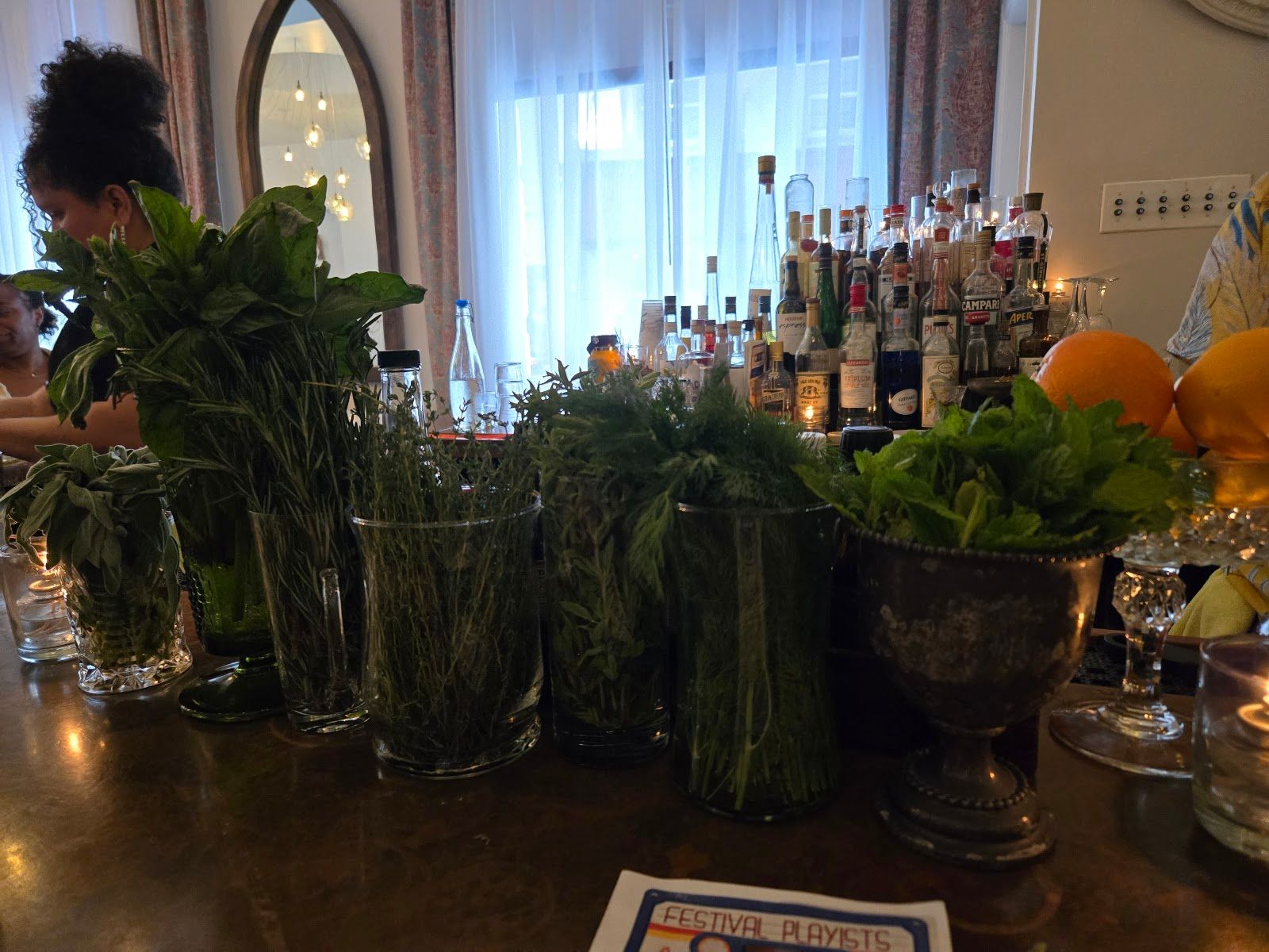 Loa Bar