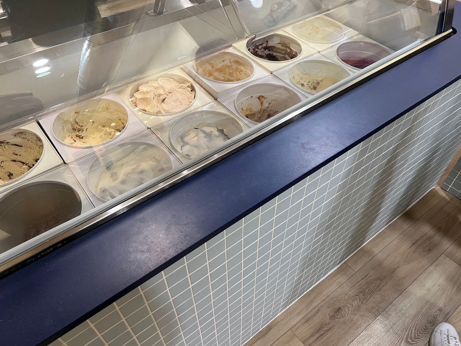 Cuzzy’s Ice Cream Parlor